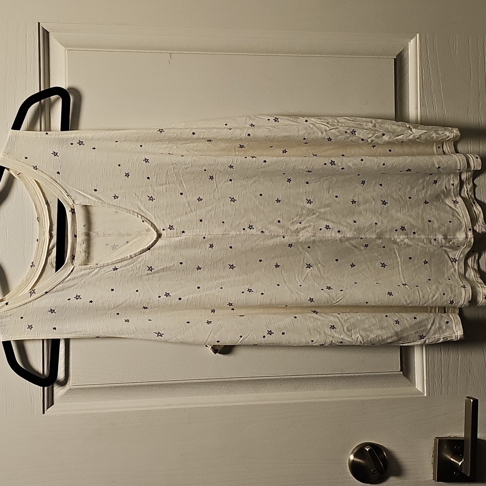Sleeveless Cream Star Keyhole Tank Top